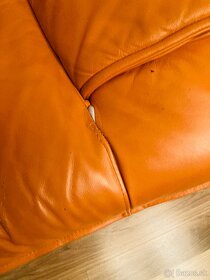 Kozena oranzova sedacka - 3