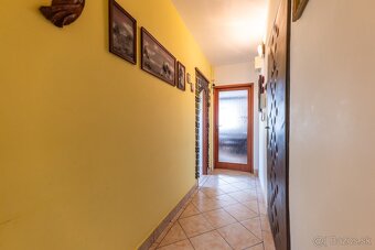 Predám 3-izbový byt vo výbornej lokalite - 3