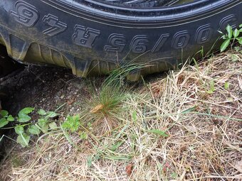 Pneumatiky taurus 300/95 r 46 a 12,4 r32 - 3