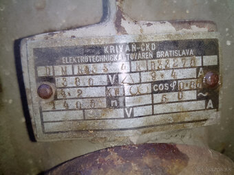 Elektromotor 4,2kW 1400 ot/min 28mm - 3