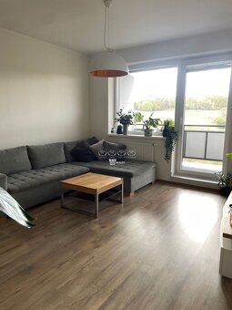 Na prenájom 2-izbový byt s veľkou terasou a parkovacím miest - 3