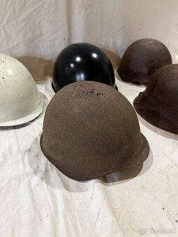 Vojenske prilby helmy - 3