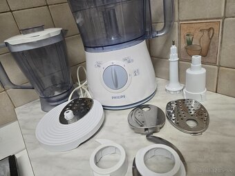 Kuchynský robot a mixér PHILIPS - 3