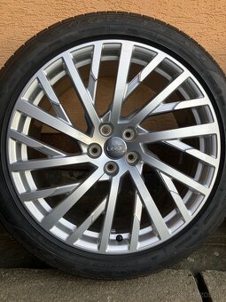 Letná sada Audi A8 - 3
