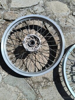 Kolesá yzf/fantic - 3