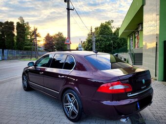 Škoda Superb 3.6 FSI DSG 4×4 L&K Laurin & klement R.V.2011 - 3