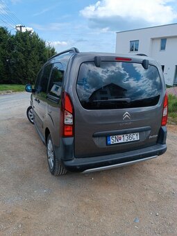 Citroen Berlingo 1,6 BLUE HDI, XTR, 05/2017, nafta - 3