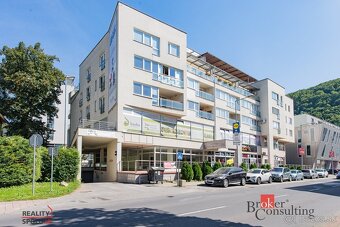 Na predaj Polyfunkčný obchodný priestor Banská Bystrica, CE - 3