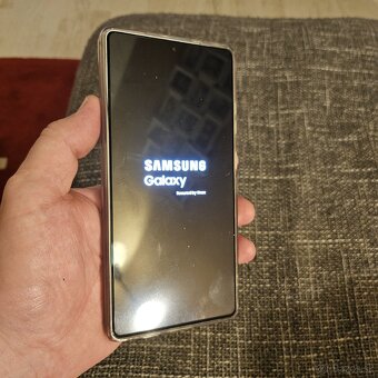 Sansung Galaxy S25 Ultra 256 GB - 3