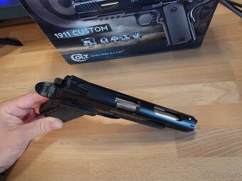 Umarex Colt 1911 Custom - 3