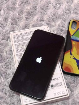 Predám Iphone Xs 64GB - 3