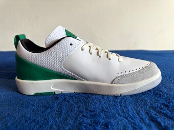 Air Jordan 2 Retro Low SE Nina Chanel Abney White Malachite - 3