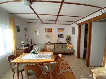 Predaj pozemok + murovaná záhradná chatka s terasou, možnosť - 3