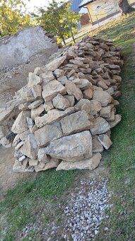 Predám vyčistený kameň zo starého domu cca 15ton. - 3