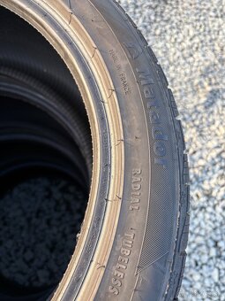 245/40r18 - 3