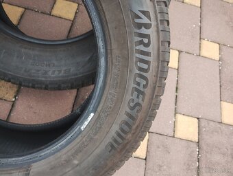 Zimné pneu.Bridgestone 235/65R17 - 3