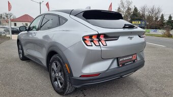 Ford Mustang Mach-E 75,7kWh RWD MAX, 221kW za 28.990 € s DPH - 3