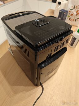 Na predaj kávovar  DeLonghi Magnifica S ECAM - 3