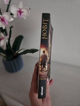 Predam  ako novu fantazy knihu Hobit - 3