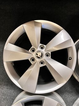 5x112 R17 originál alu Škoda Kodiaq - ET 38 Nanuq - 3