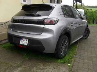 Peugeot e-208 50 kWh Style - Elektrický rv. 2023 - 3