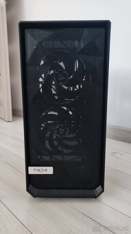 PC skrinka Fractal Meshify C - 3