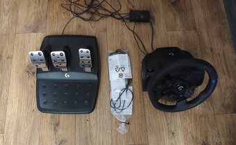 Predam herny volant Logitech G923 PC/PS4/PS5 + Pedale - 3