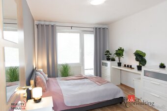 Priestranný , slnečný 2izb byt s predzáhradkou - 3