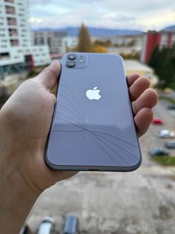 📱 Predám iPhone 11, 64 GB – fialový - 3