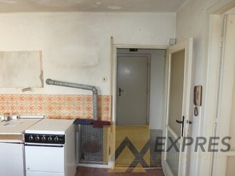 RK EXPRES - na predaj 2 izbový tehlový byt v Handlovej. - 3