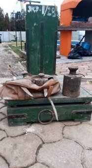 Staré váhy volať na 0902815861 - 3