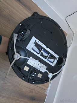 Predám robotický vysávač Rowenta X-Plorer Serie 60 - 3