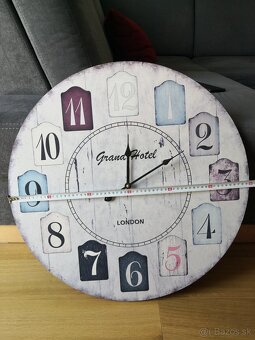 Nástenné hodiny a ramik - 3