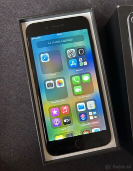 Iphone 8 plus 64GB black - 100% batéria - 3