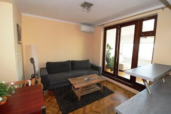 BRANDreal - Dvojizbový byt s veľkou terasou centrum Piešťany - 3