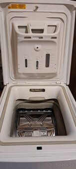 Whirlpool z vrchu plnena - 3