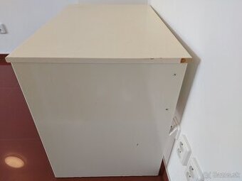 Darujem stolík počítačový - 3