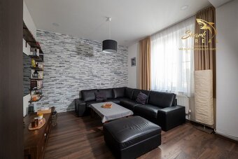 PRENÁJOM - 2. Izbový byt v centre mesta - 3