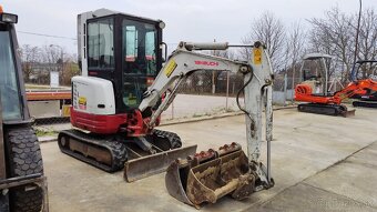 Bager Takeuchi TB23 + vrták + kladivo + 4 lyžice. - 3