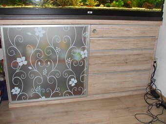 Predam akvarium kompletne s prislušenstvom bez ryb - 3