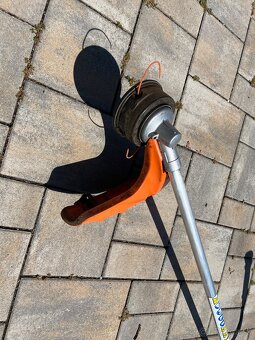 Krovinorez stihl fs55 - 3