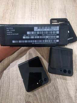 Samsung galaxy Zflip5 - 3