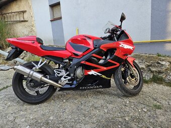 HONDA CBR 600 F Sport - 3