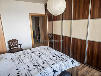 NA PREDAJ VEĽKÝ ZREKONŠTRUOVANÝ 2 IZBOVÝ BYT | 58m2 + LOGGIA - 3