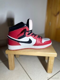 Air Jordan 1 “Chicago” 🔴⚪️⚫️ - 3