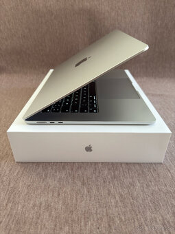 MacBook Air 15" Apple M3 8GB 256GB Strieborný + obal - 3
