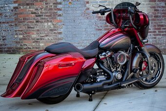 HARLEY DAVIDSON FLHX CUSTOM SPECIAL AIRBRUSH - 3