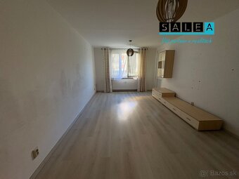NA PREDAJ 4 IZBOVÝ BYT V TRNAVE - 3