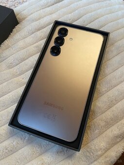 SAMSUNG GALAXY S25 128GB SILVER SHADOW - 3