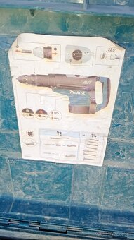 Predám vŕtacie a búracie kladivo Makita HR 4511 C - 3